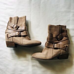 Naya Tan Buckle‎ Ankle Boots